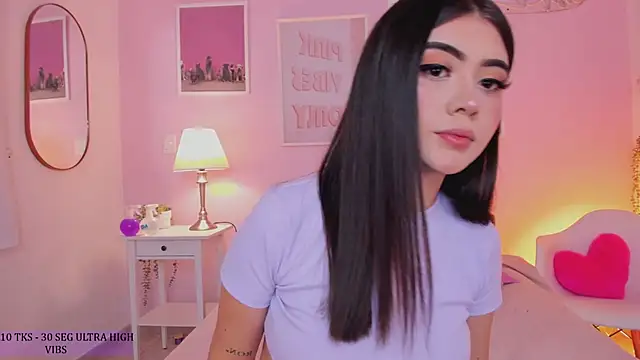 Snapshot of little-natt chatting on 02.18.25 little-natt online show from 02.18.25