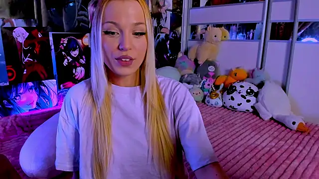 Snapshot of Cute__Pony chatting on 12.10.24 Cute Pony online show from 12.10.24