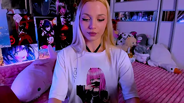 Snapshot of Cute__Pony chatting on 02.13.25 Cute Pony online show from 02.13.25