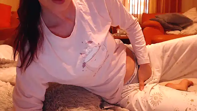 LovelyAndraGirl online show from 06.26.26