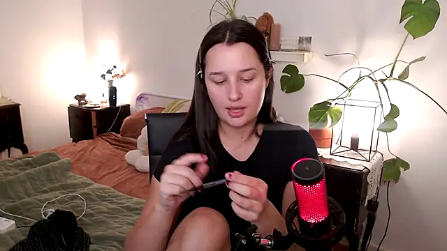 Snapshot of Lenas_Room chatting on 05.28.26 Lenas Room online show from 05.28.26