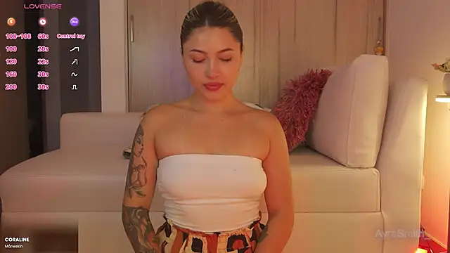 AyraSmith  online show from 02.20.25