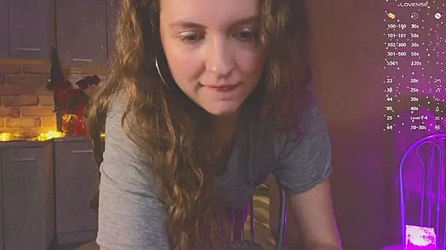 Snapshot of Sereta_Finn chatting on 11.09.25 Sereta Finn online show from 11.09.25