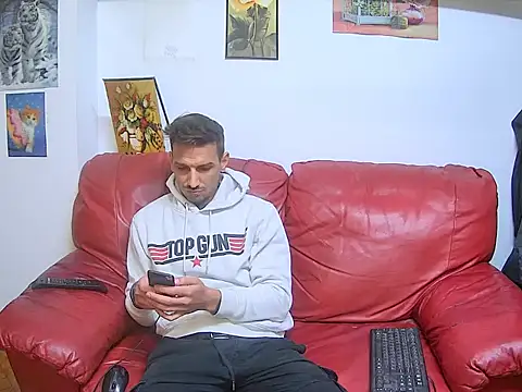 GiorgieUps online show from 10.27.25