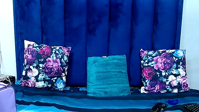 HotSmallTits online show from 04.14.26