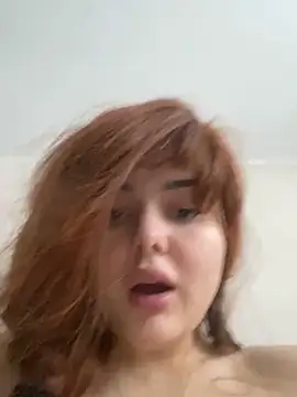 Snapshot of NikaMur chatting on 12.26.24 NikaMur online show from 12.26.24