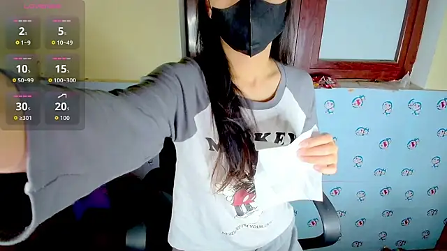   Saphia   online show from 11.03.25