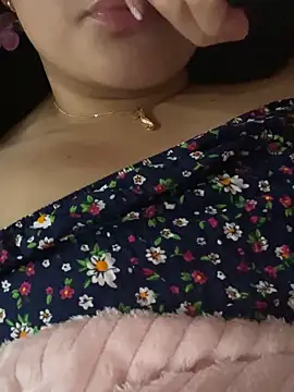 Snapshot of dayis_butera chatting on 03.14.25 dayis butera online show from 03.14.25