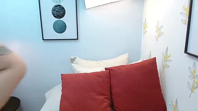 Snapshot of dayis_butera chatting on 09.12.25 dayis butera online show from 09.12.25