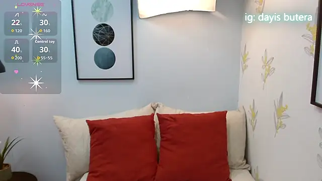 Snapshot of dayis_butera chatting on 10.09.25 dayis butera online show from 10.09.25