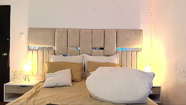 KimGeorgia  online show from 11.28.25