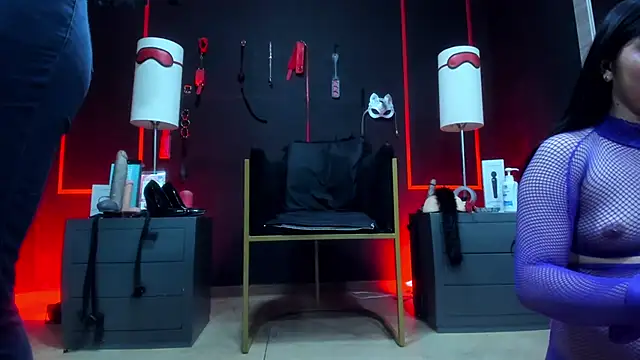 CharlotteScotte online show from 10.28.25