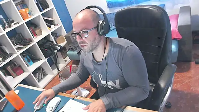 ravingr4d4 online show from 09.12.25