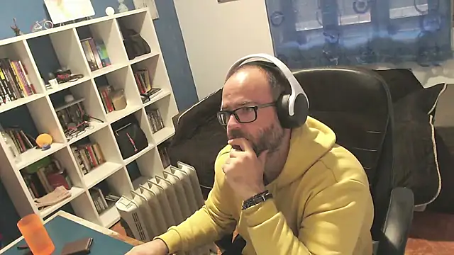 ravingr4d4 online show from 11.23.25