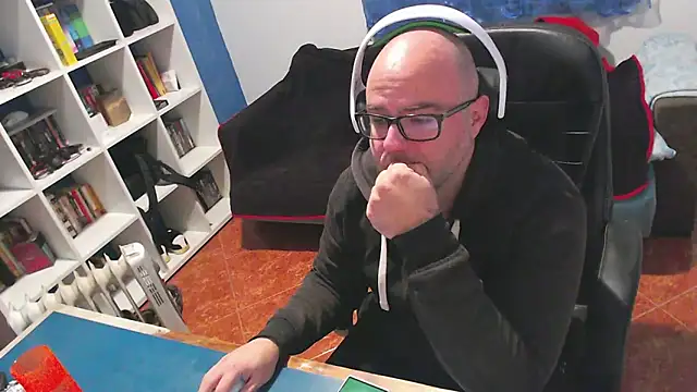 ravingr4d4 online show from 12.17.25