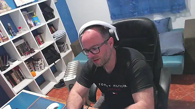 ravingr4d4 online show from 04.04.26