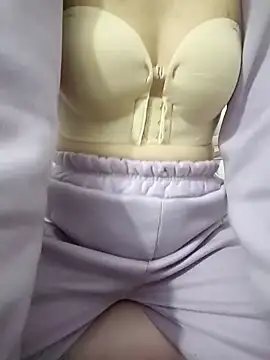 SweetGirl2k2 online show from 12.27.24