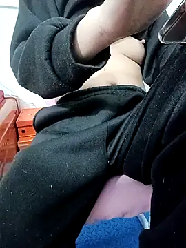 SweetGirl2k2 online show from 02.05.25