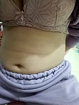 SweetGirl2k2 online show from 03.18.25