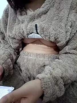 SweetGirl2k2 online show from 11.13.25