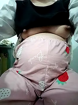 SweetGirl2k2 online show from 03.18.26