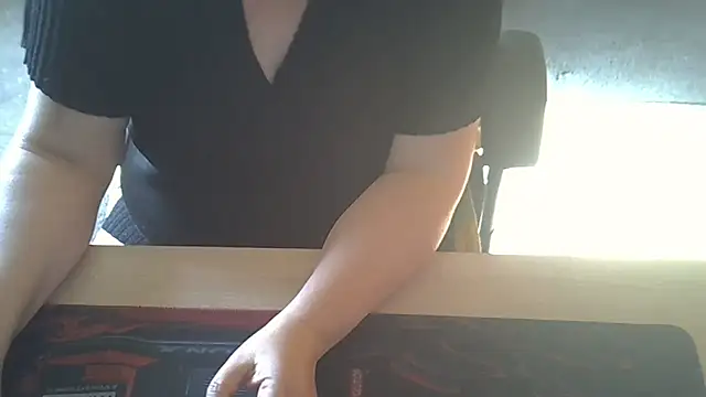 Silvia2277 online show from 10.20.25