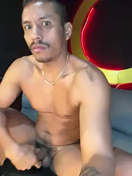 Snapshot of Abra_ham13 chatting on 04.06.26 Abra ham13 online show from 04.06.26