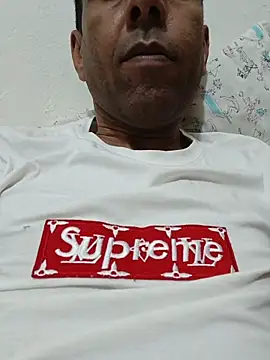 Snapshot of Mimo1402 chatting on 10.27.25 Mimo1402 online show from 10.27.25