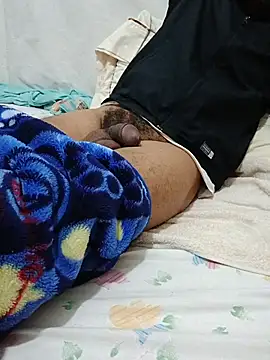 Snapshot of Mimo1402 chatting on 11.17.25 Mimo1402 online show from 11.17.25