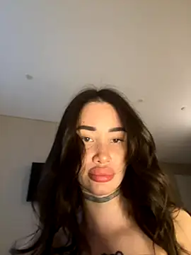 Yunasi online show from 09.11.25