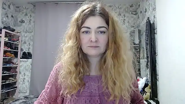 Helen1974 online show from 12.14.24