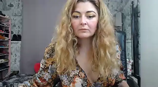 Helen1974 online show from 02.05.25