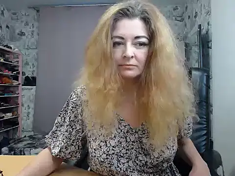 Helen1974 online show from 03.12.25