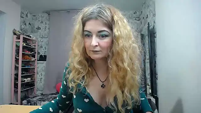 Helen1974 online show from 03.18.25