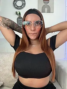 Snapshot of Seized_lust chatting on 03.05.26 Seized lust online show from 03.05.26