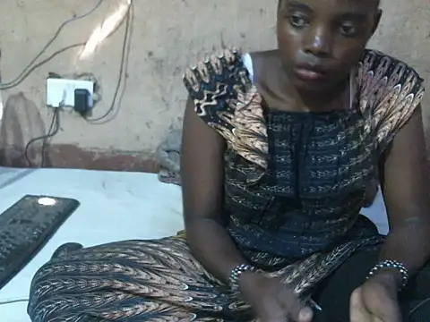 cute naimah online show from 03.25.26