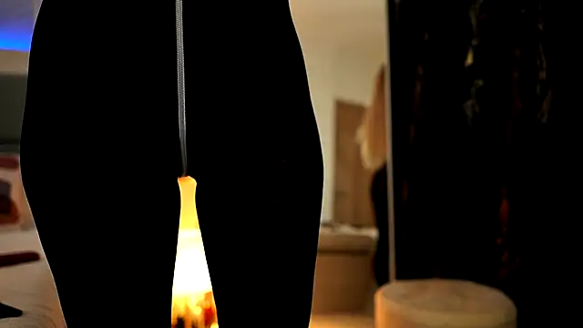 MiaCharm online show from 11.05.25