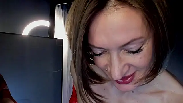 Snapshot of Dorothy_Meyer chatting on 03.08.25 Dorothy Meyer online show from 03.08.25