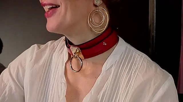 Snapshot of Dorothy_Meyer chatting on 10.09.25 Dorothy Meyer online show from 10.09.25