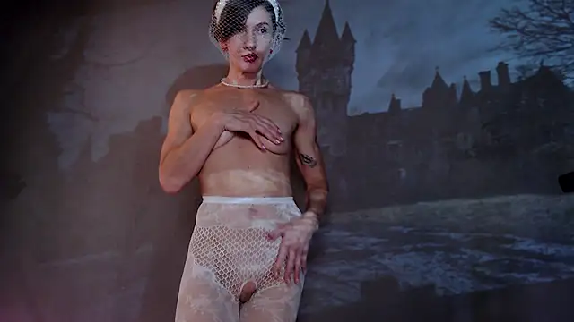 Snapshot of Dorothy_Meyer chatting on 10.30.25 Dorothy Meyer online show from 10.30.25