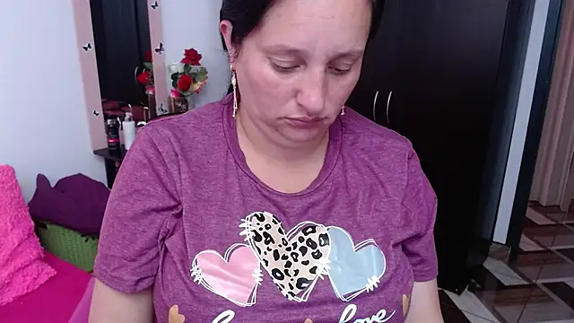 CristialJones  online show from 10.06.25