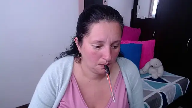 CristialJones  online show from 11.12.25