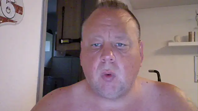 Snapshot of pimmelmann3 chatting on 06.15.26 pimmelmann3 online show from 06.15.26