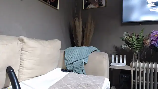 Snapshot of ThickyMinajxx chatting on 09.10.25 ThickyMinajxx online show from 09.10.25