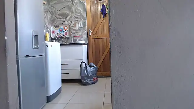 Snapshot of ThickyMinajxx chatting on 10.17.25 ThickyMinajxx online show from 10.17.25