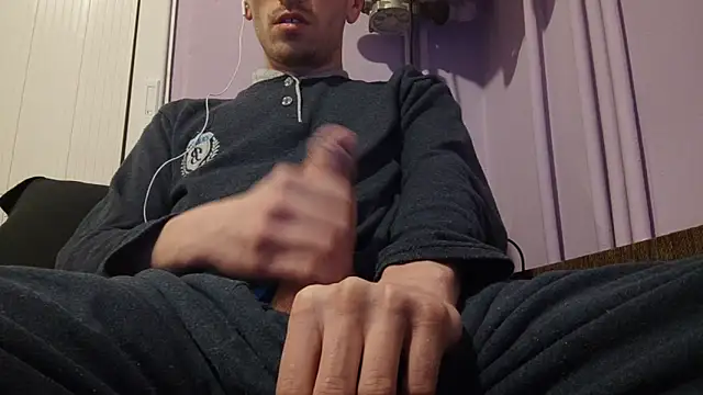 Snapshot of _Hocthus_ chatting on 01.14.25 Hocthus online show from 01.14.25