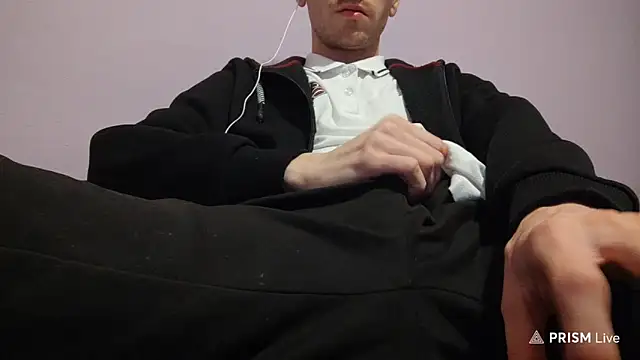 Snapshot of _Hocthus_ chatting on 01.28.25 Hocthus online show from 01.28.25