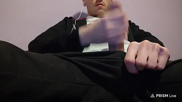 Snapshot of _Hocthus_ chatting on 02.14.25 Hocthus online show from 02.14.25