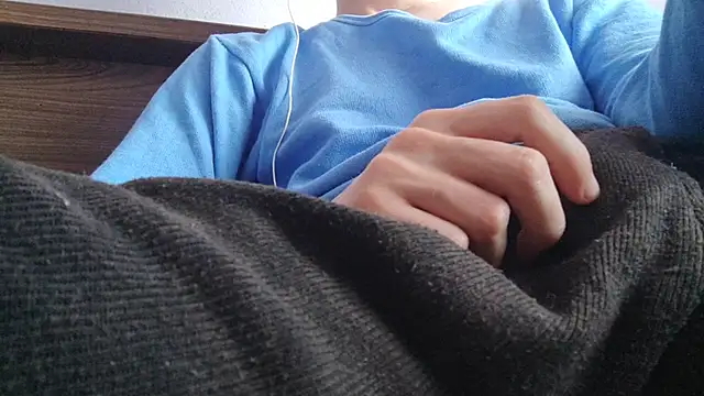 Snapshot of _Hocthus_ chatting on 03.09.25 Hocthus online show from 03.09.25