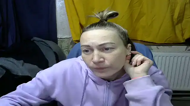 wLESLYMOSw online show from 12.22.24